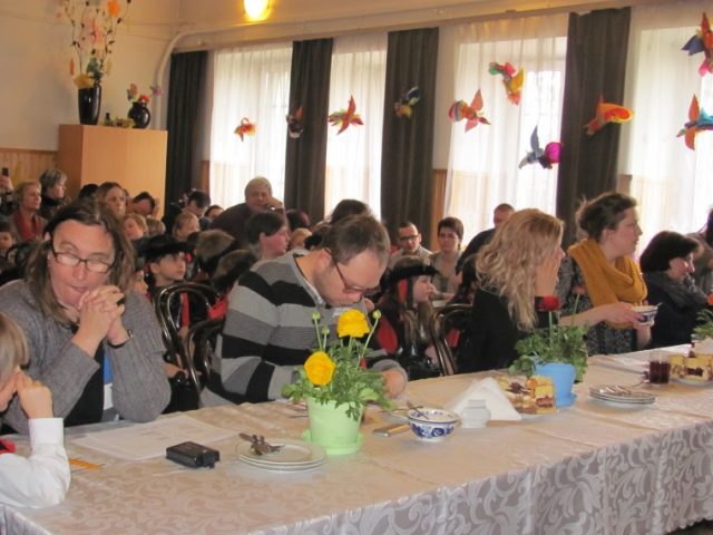 Jury w składzie: Hanna Wójciak, Laura Obrzut, Anna Gałecka i Tomasz Poniży.