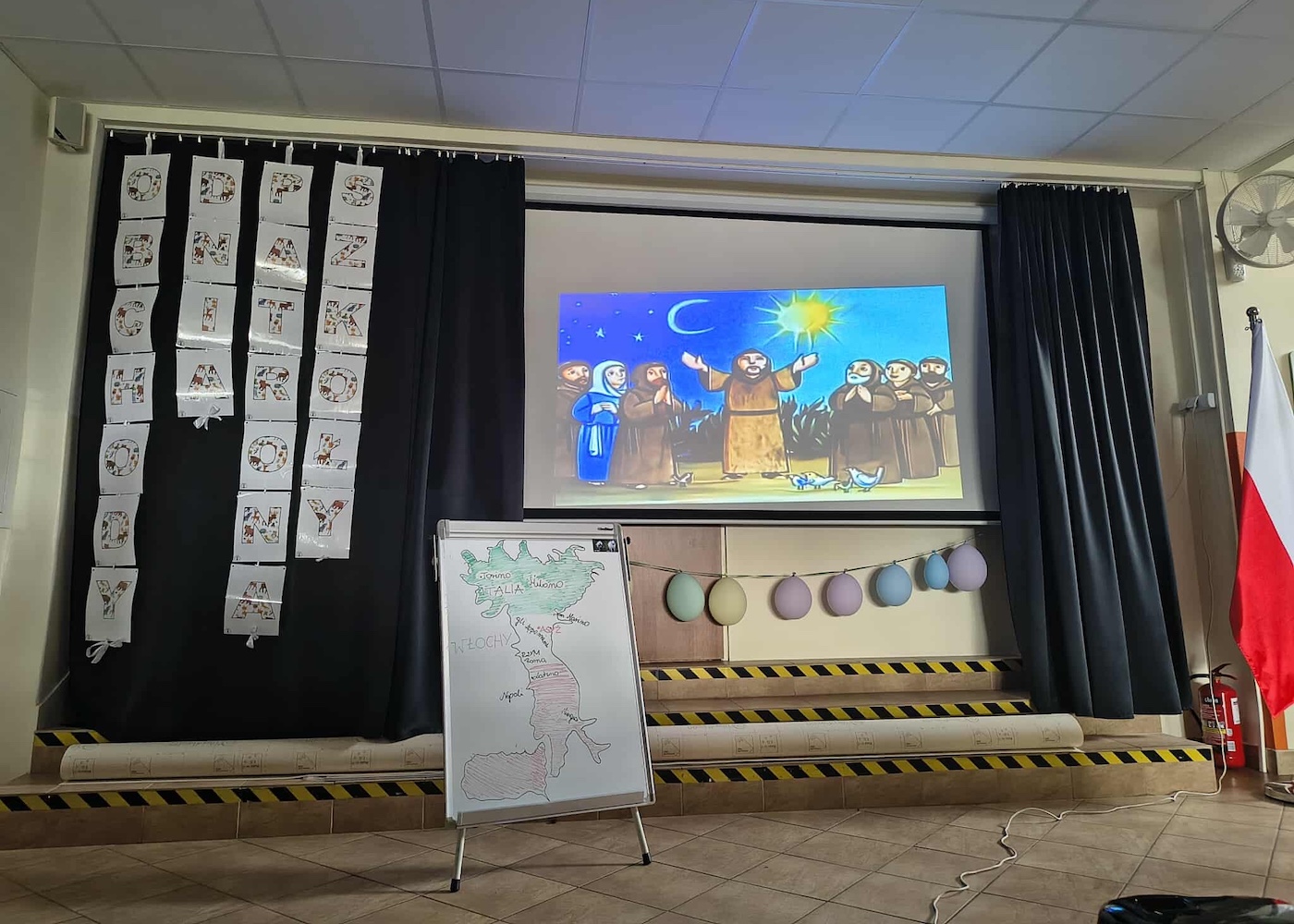 Scena podczas obchodów dnia Patrona naszej szkoły