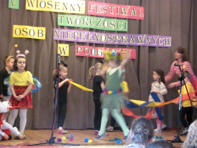 I i III grupa integracyjna z Samorządowego Przedszkola z Oddziałami Integracyjnymi Nr 32 w Krakowie